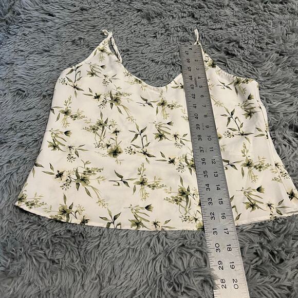 Abercrombie & Fitch Sage Floral Cream Crop Tank Top Green - Picture 4 of 7